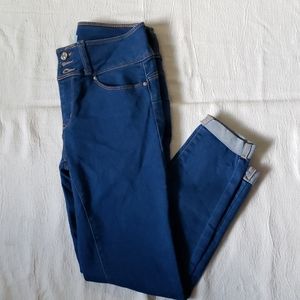 Forever 21 Skinny Jean Capri's